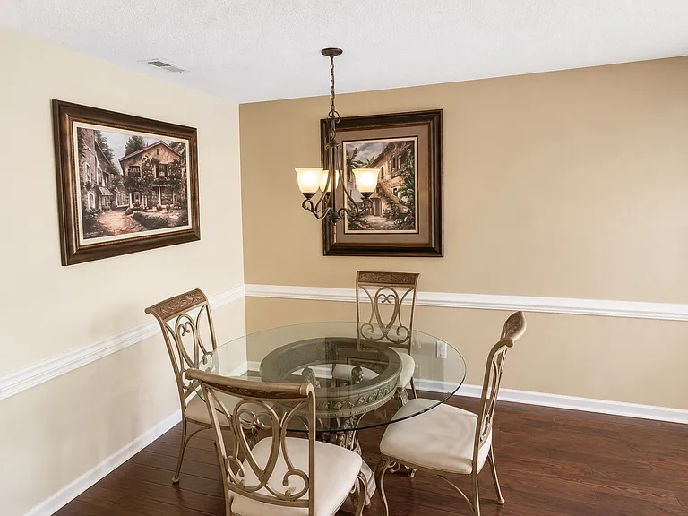 7122 Bidford Ct — Photo 6