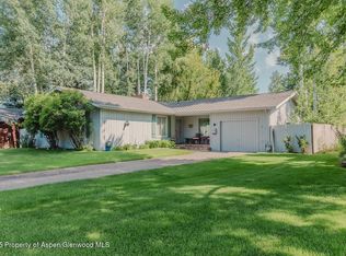 463 Stagecoach Ln, Carbondale, CO 81623