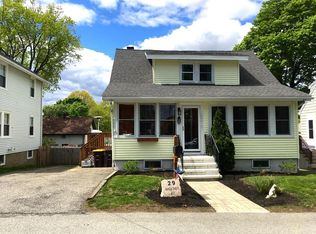 29 Manomet Rd, Weymouth, MA 02191