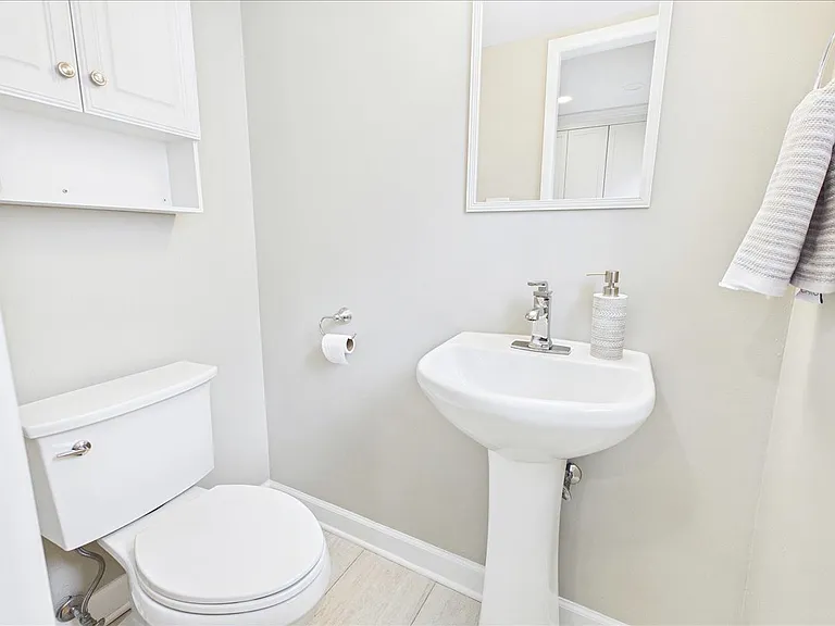 40 S Maywood Rd #40 — Photo 9