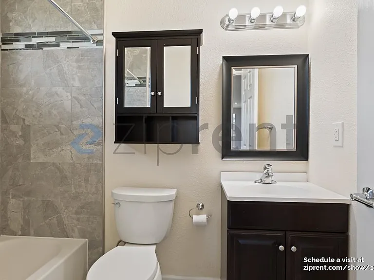 4726 Armour Dr — Photo 15