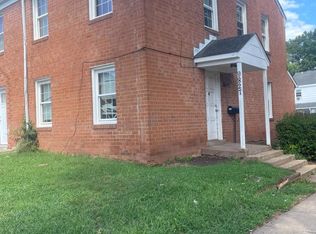 9827 Town Ln, Manassas, VA 20110