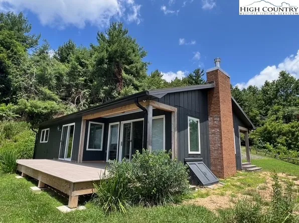 802 Thistle Hill Lane, Jefferson, NC 28640