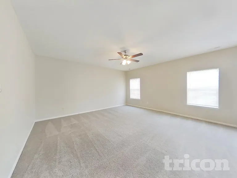 238 Heartwood Hl — Photo 2