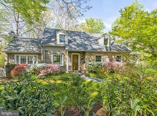 5116 Brookview Dr, Bethesda, MD 20816