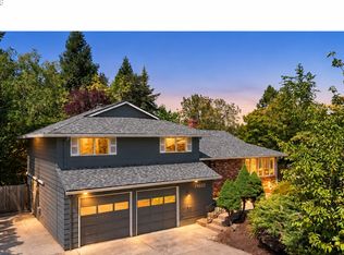 19025 SW Brooklawn Ct, Beaverton, OR 97003