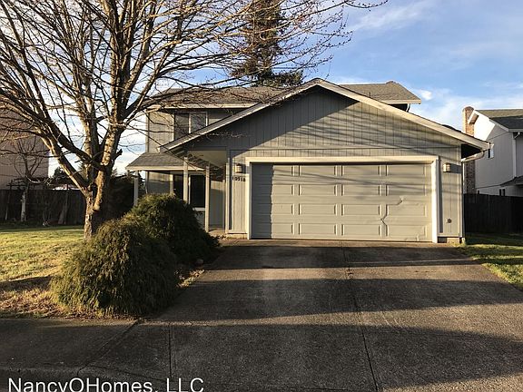 2nd image of 10910 NE 44th St