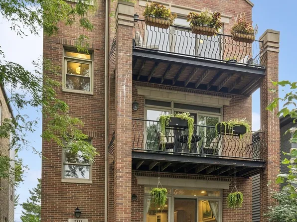 2333 N Oakley Ave #1, Chicago, IL 60647