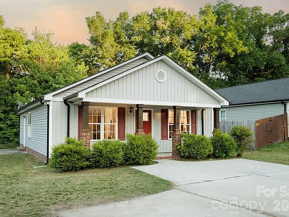4th image of 236 Cabarrus Ave E