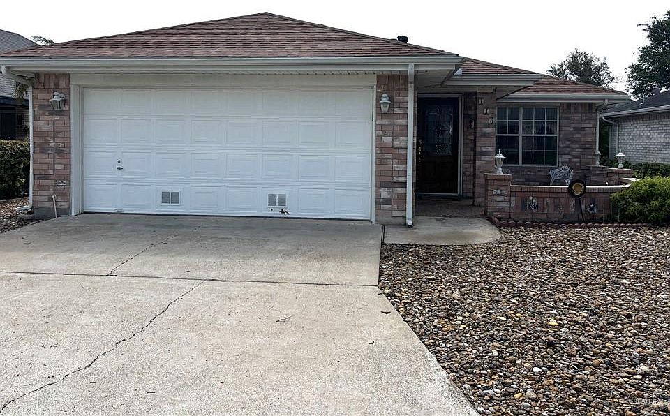 1st image of 418 Capricorn St