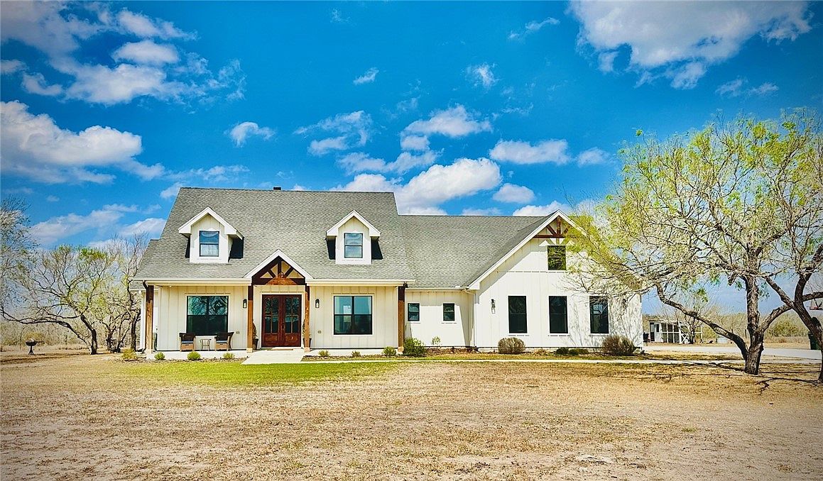 266 E County Road 2180, Kingsville, TX 78363 | Zillow