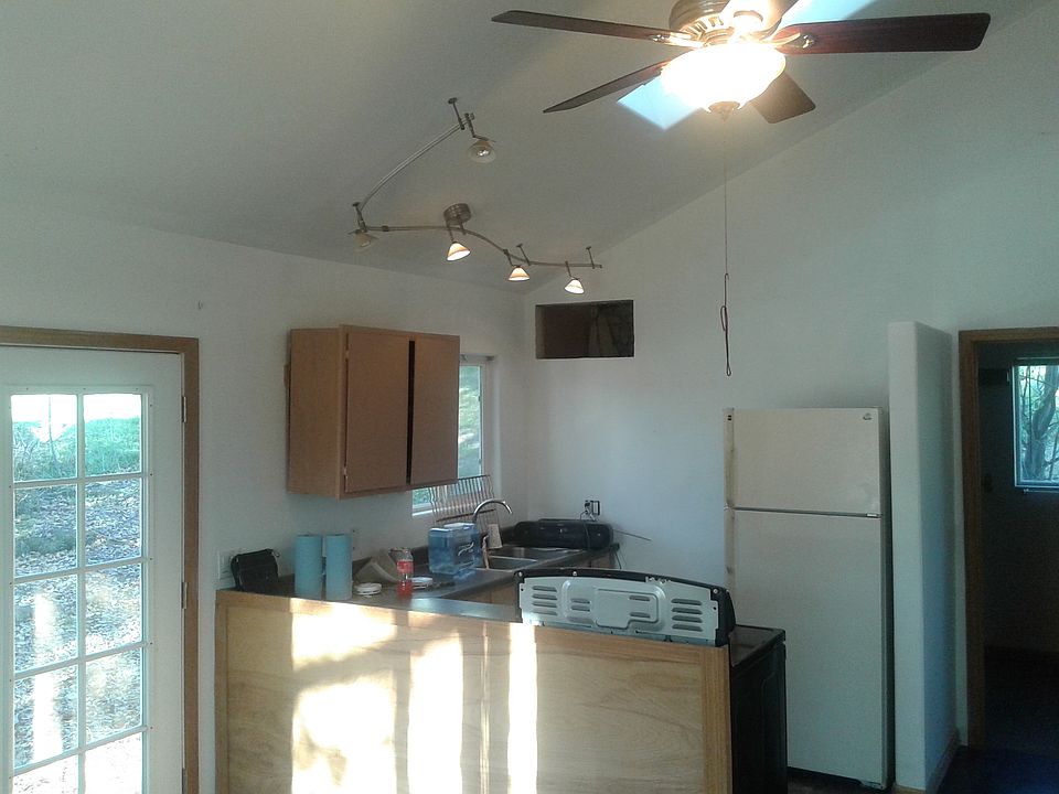 2nd image of 15930 1st Ave