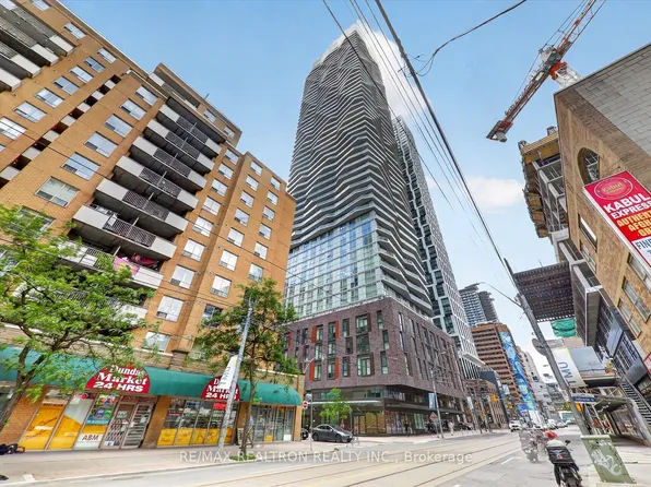 100 Dalhousie St #3312, Toronto, ON M5B 0C7