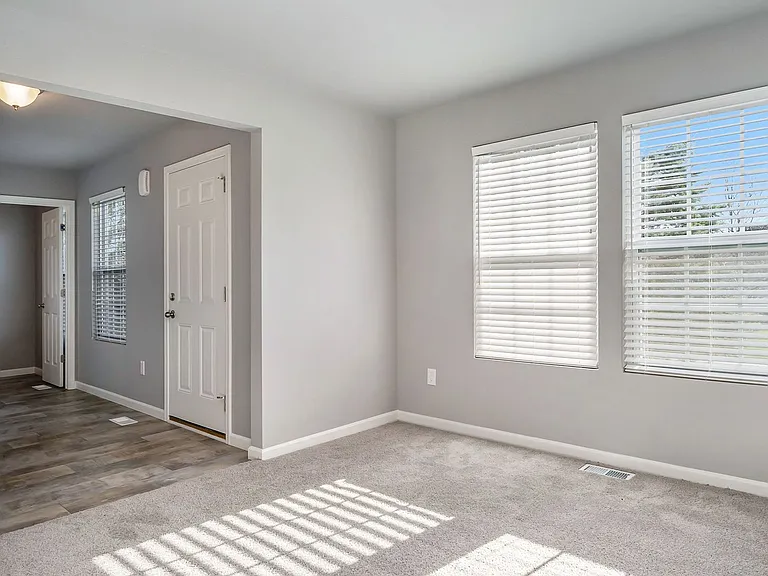 1597 Carolyn Dr — Photo 16