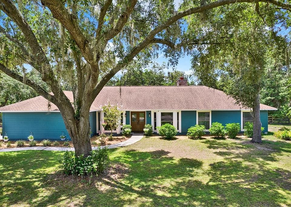 1st image of 2515 Pemberton Creek Dr