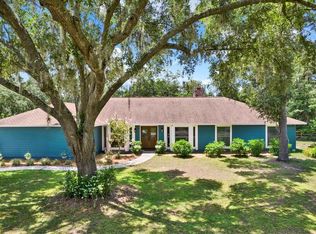 2515 Pemberton Creek Dr, Seffner, FL 33584
