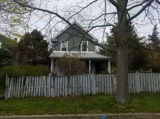 6 Austin Ave, Amityville, NY 11701