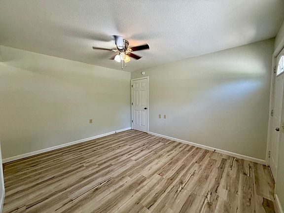 3rd image of 204 N 16th Ave #3