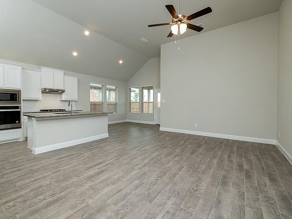 3rd image of 4816 Dewy Rose Ln
