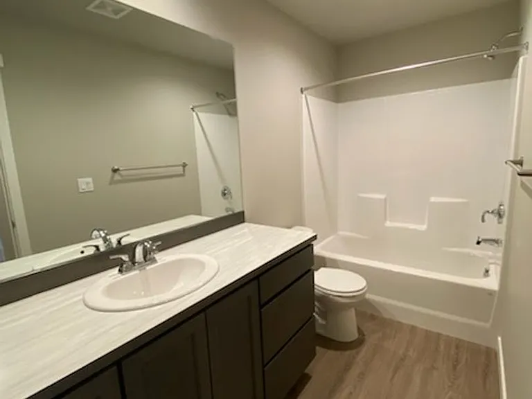 1109 S Newberry Ln — Photo 15