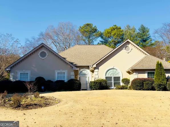 1695 Holly Lake Cir, Snellville, GA 30078