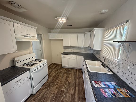 5th image of 4122 Saint Paul Pl