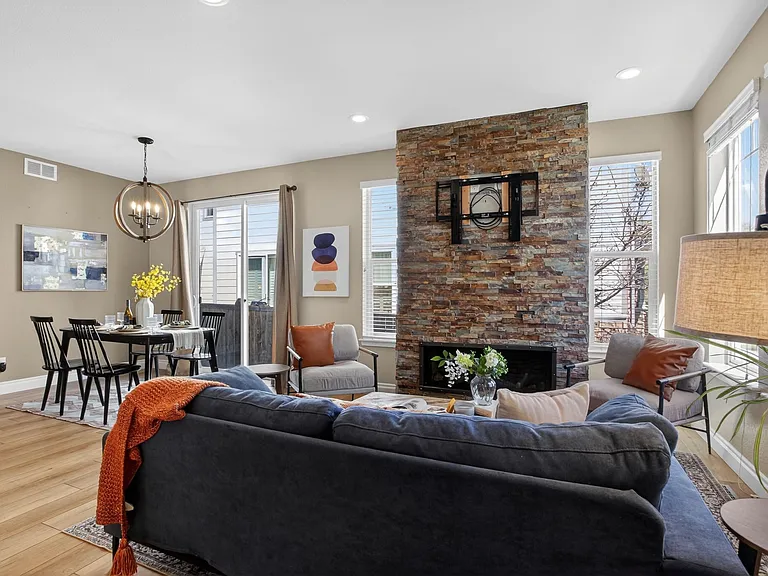 10310 Tall Oaks Cir — Photo 2