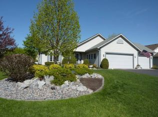 3935 Yellowstone Ln N, Plymouth, MN 55446