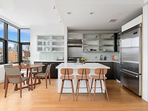 4th image of 105 Norfolk St APT 11A