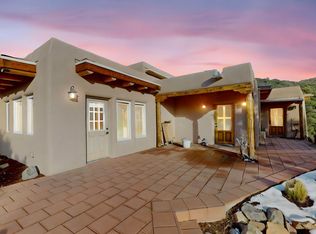45 Camino Quien Sabe, Santa Fe, NM 87505