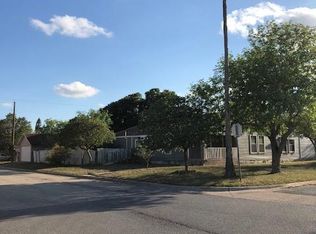 201 W 5th St #3-1-2, Los Fresnos, TX 78566