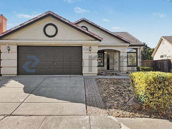 2nd image of 4764 Brookside Cir