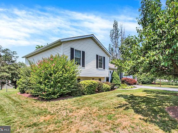4th image of 30 Gardenia Dr
