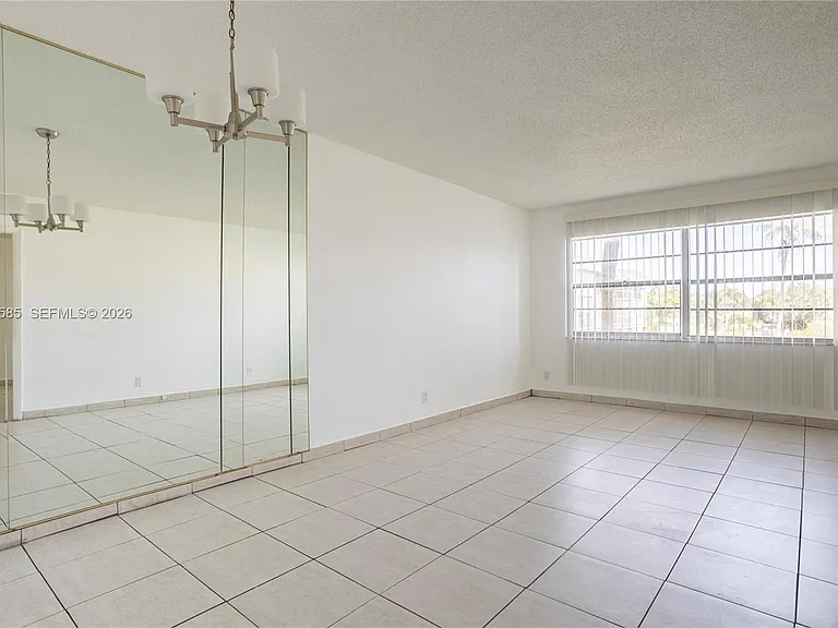 5021 W Oakland Park Blvd #204 — Photo 7