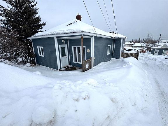2nd image of 34 Caribou Road