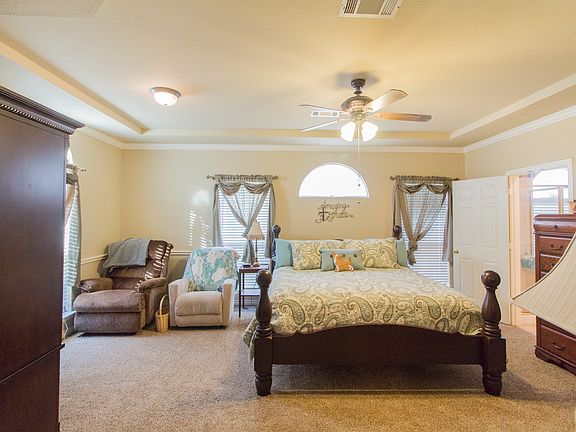 5th image of 1501 Chateau Ln