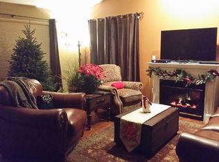 45637 Heather Ridge Dr, Macomb, MI 48044