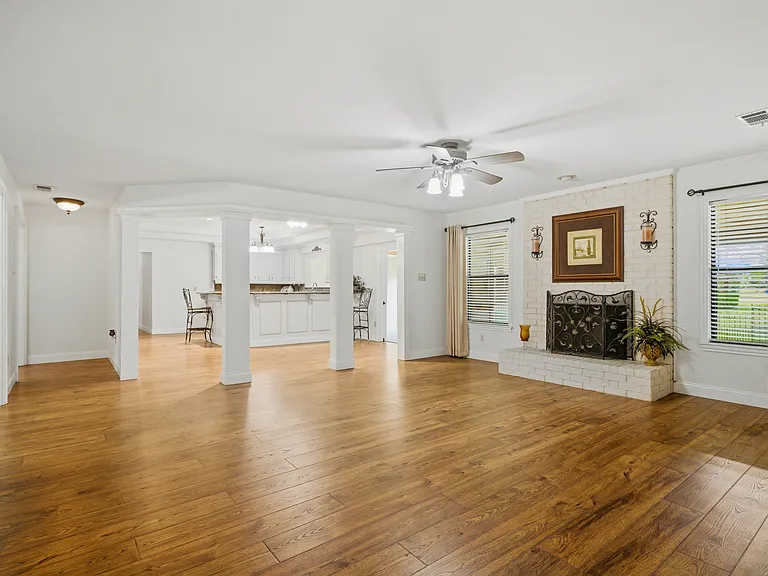 265 E Dove Rd — Photo 30