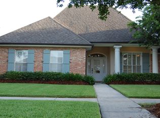 327 Meandering Way, Houma, LA 70360