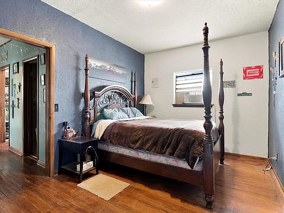 12th image of 313 S Magnolia Ave