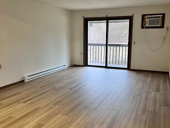 5th image of W528 Park Dr #11