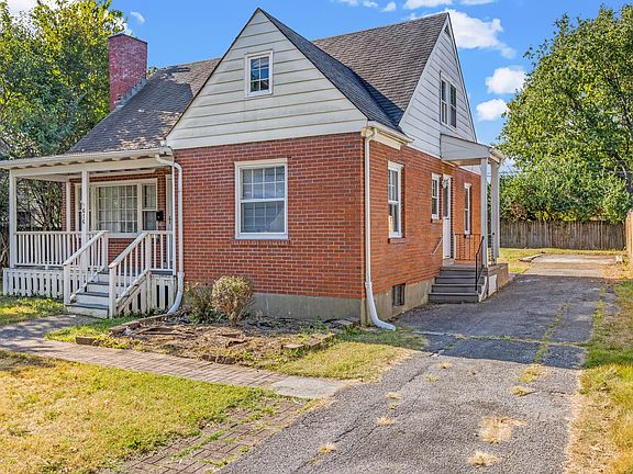 2nd image of 616 Sheridan Dr