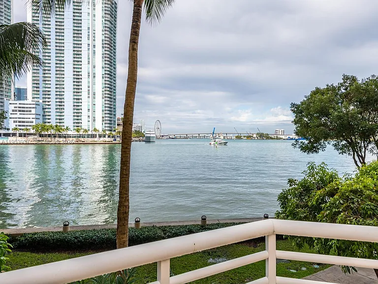 888 Brickell Key Dr #210 — Photo 40