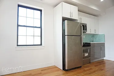 Rented by Rennit Inc.