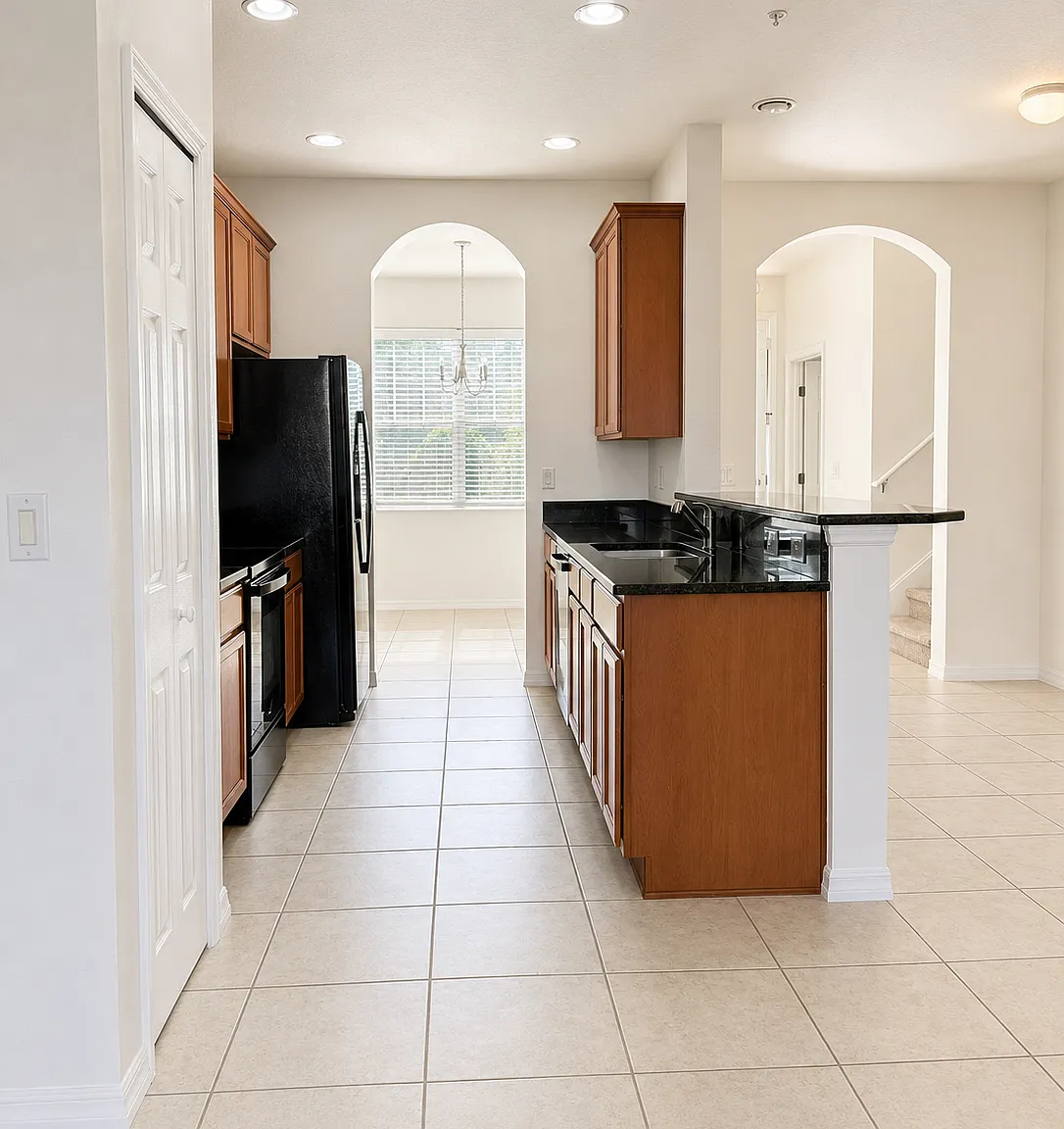 3 bed, 2.5 bath, 1394 sqft, $2,975 — Photo 3
