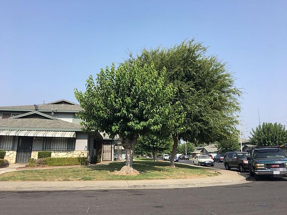 3rd image of 4408 La Cresta Way APT 3
