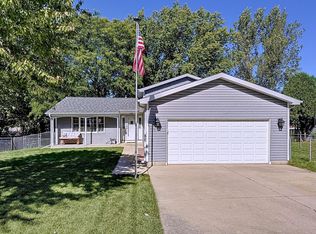 5402 Abbey Dr, McHenry, IL