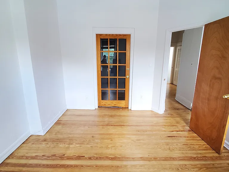 25-39 36th St #2REAR — Photo 3