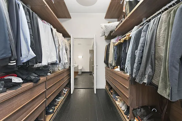 Sold by Corcoran | media 22