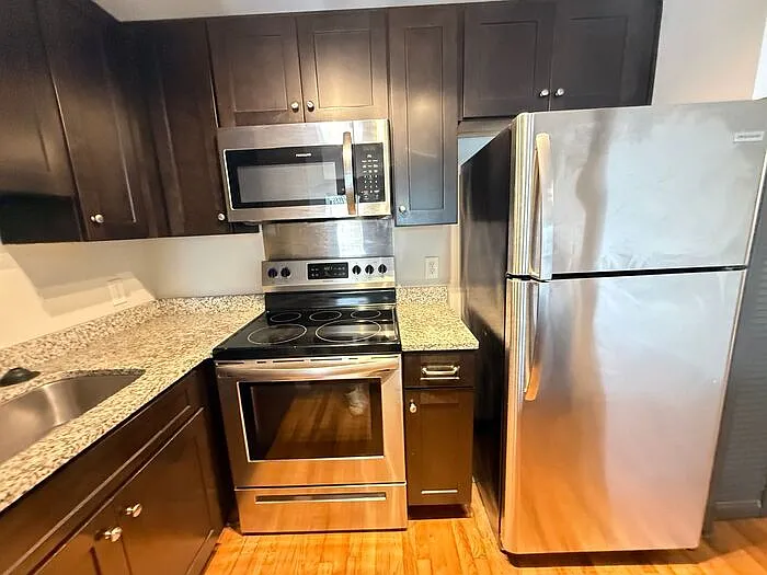 517 Veritas St #2 — Photo 8